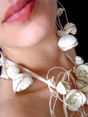 Earrings model Flowers for David Hockney