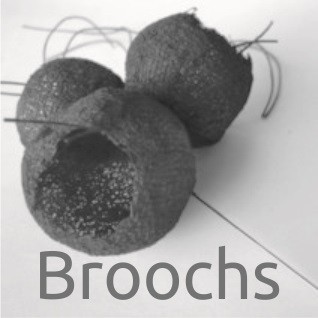 Broochs & Pins