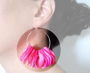 Earrings model Roses of Heliogabalus