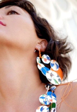 Earrings model Universo Alhambra, Day, for long necklace