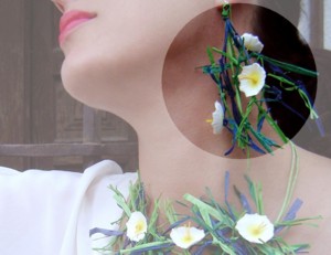 Earrings model Marguerites (Caillebotte)
