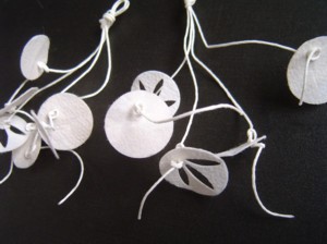 Earrings model Ruff Lace