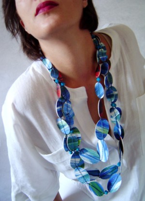 Necklace model The Bainbridge Island