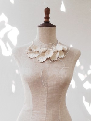 Necklace model Ruff Wave