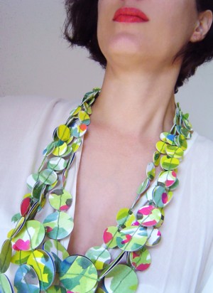 Collar modelo Miss Mary