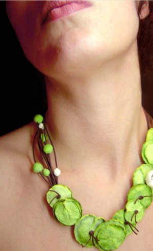 Collar modelo Monet, corto